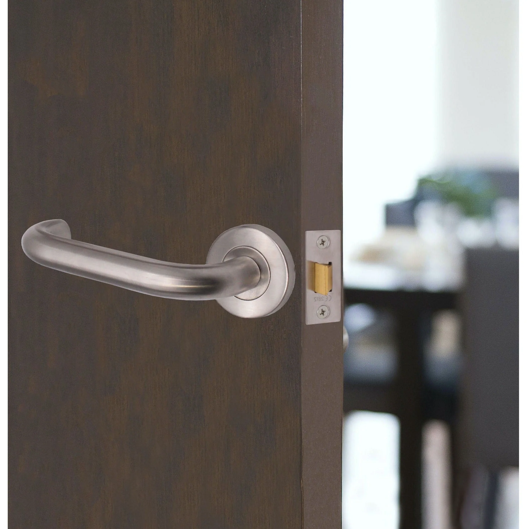 Return To Door Lever on Rose Handle Hinges & Latch Kit – Satin Stainless Steel - 102mm Hinges -66mm Latch - Image 6