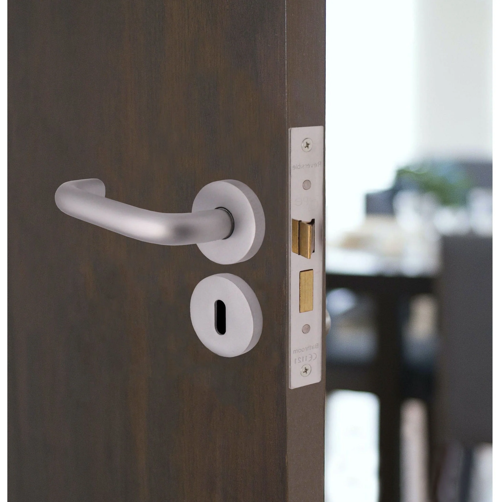 Return To Door Lever on Rose Handle Sash Lock Kit - Satin Aluminium - 102mm Hinges - 64mm Lock - Image 5