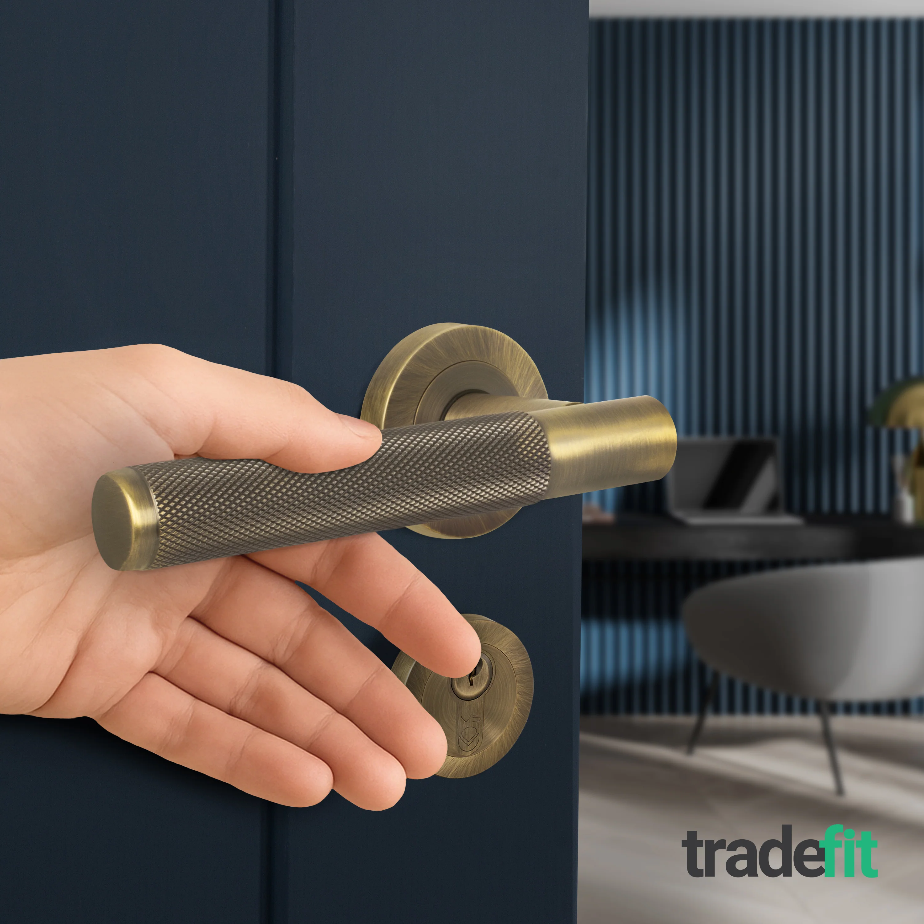 Dumont Antique Brass Lever on Rose Door Handle Kit - Medium Duty FD30/60 - 80mm Euro Sashlock and Thumbturn Cylinder - Keyed Alike - Image 6