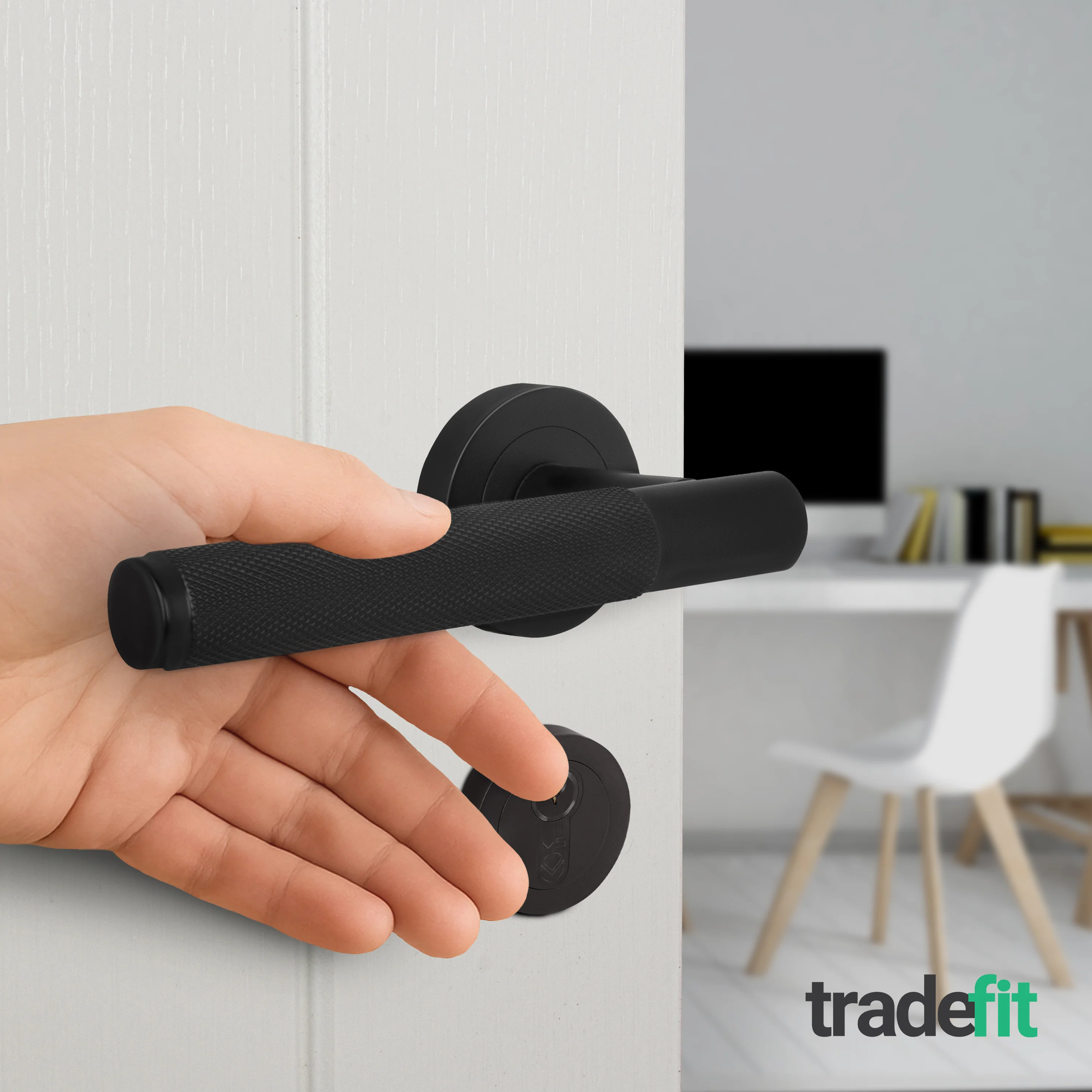 Dumont Matt Black Lever on Rose Door Handle Kit - Medium Duty FD30/60 - 80mm Euro Sashlock and Double Cylinder - Keyed Alike - Image 6