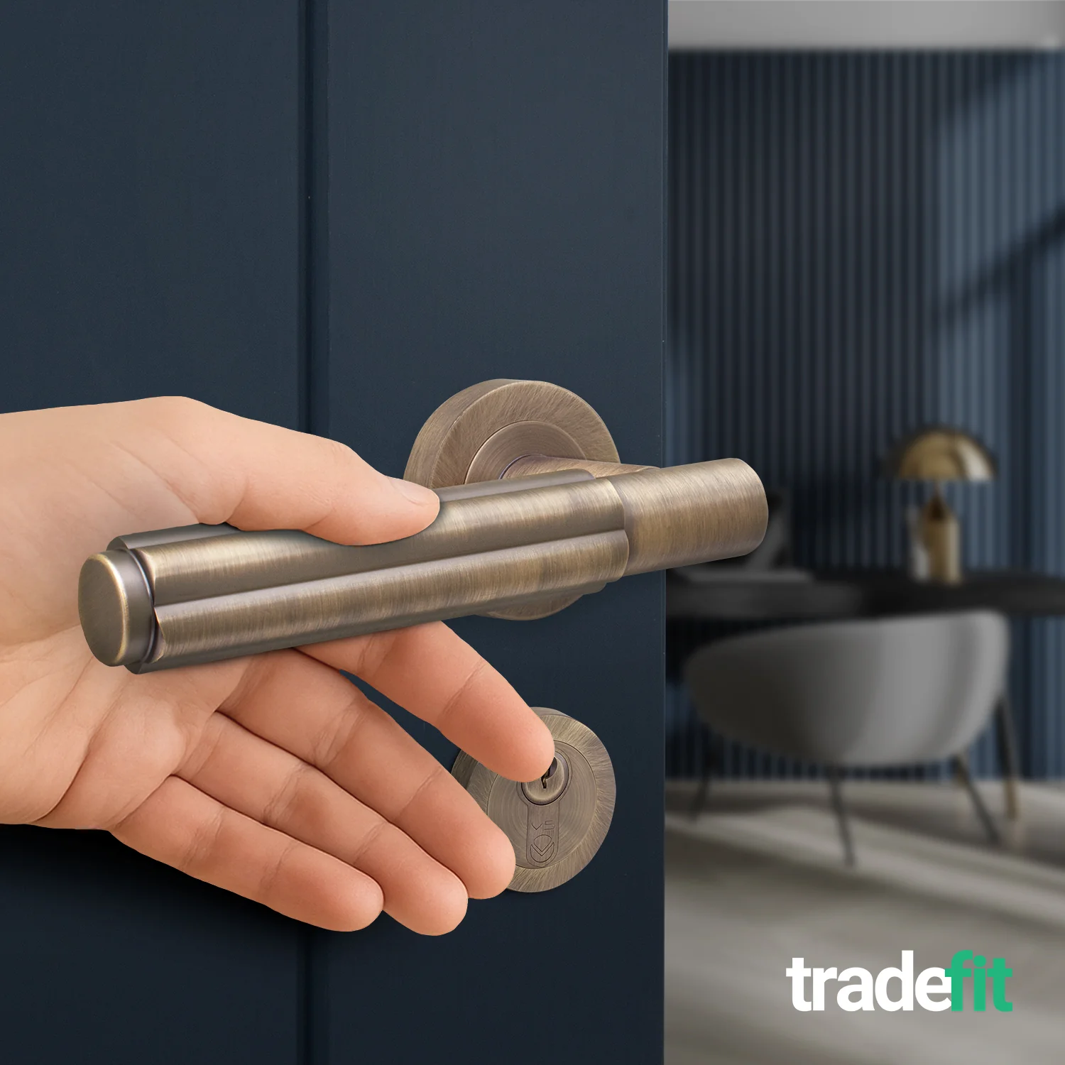 Flores Antique Brass Lever on Rose Door Handle Kit - Medium Duty FD30/60 - 80mm Euro Sashlock and Double Cylinder - Keyed Alike - Image 6