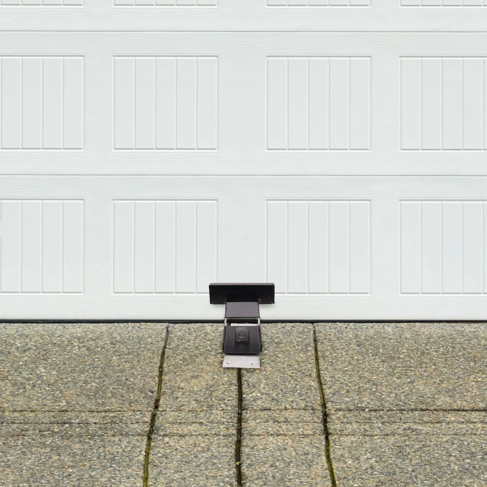 Garage Door Defender - 220x74x115mm - Black - Image 6