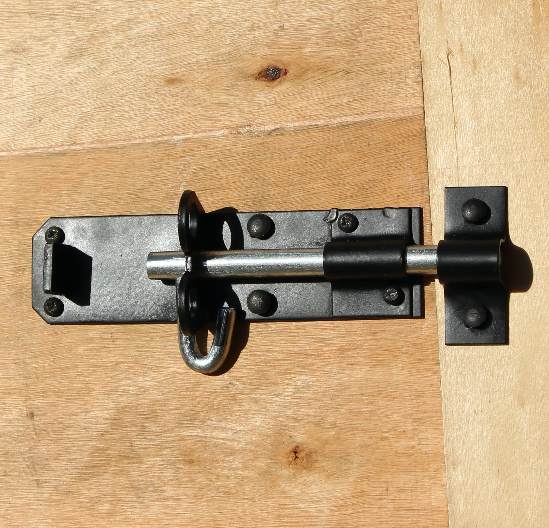 Heavy Duty Brenton Gate Padbolt - 150mm / 6 inch - Black - Image 5