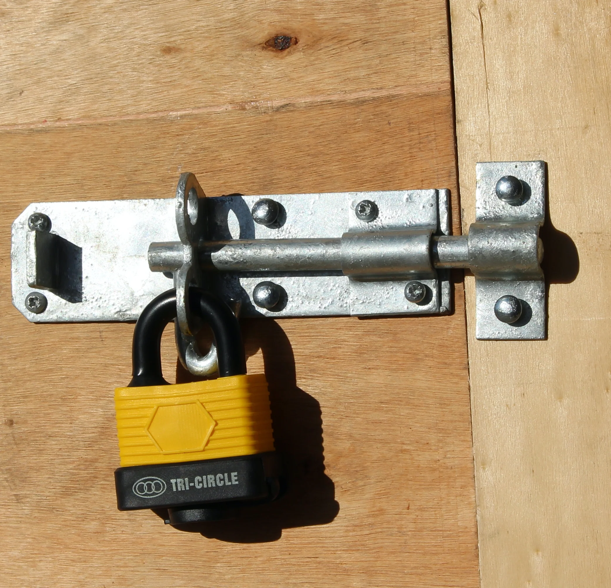 Heavy Duty Brenton Gate Padbolt - 150mm / 6 inch - Galvanised - Image 5