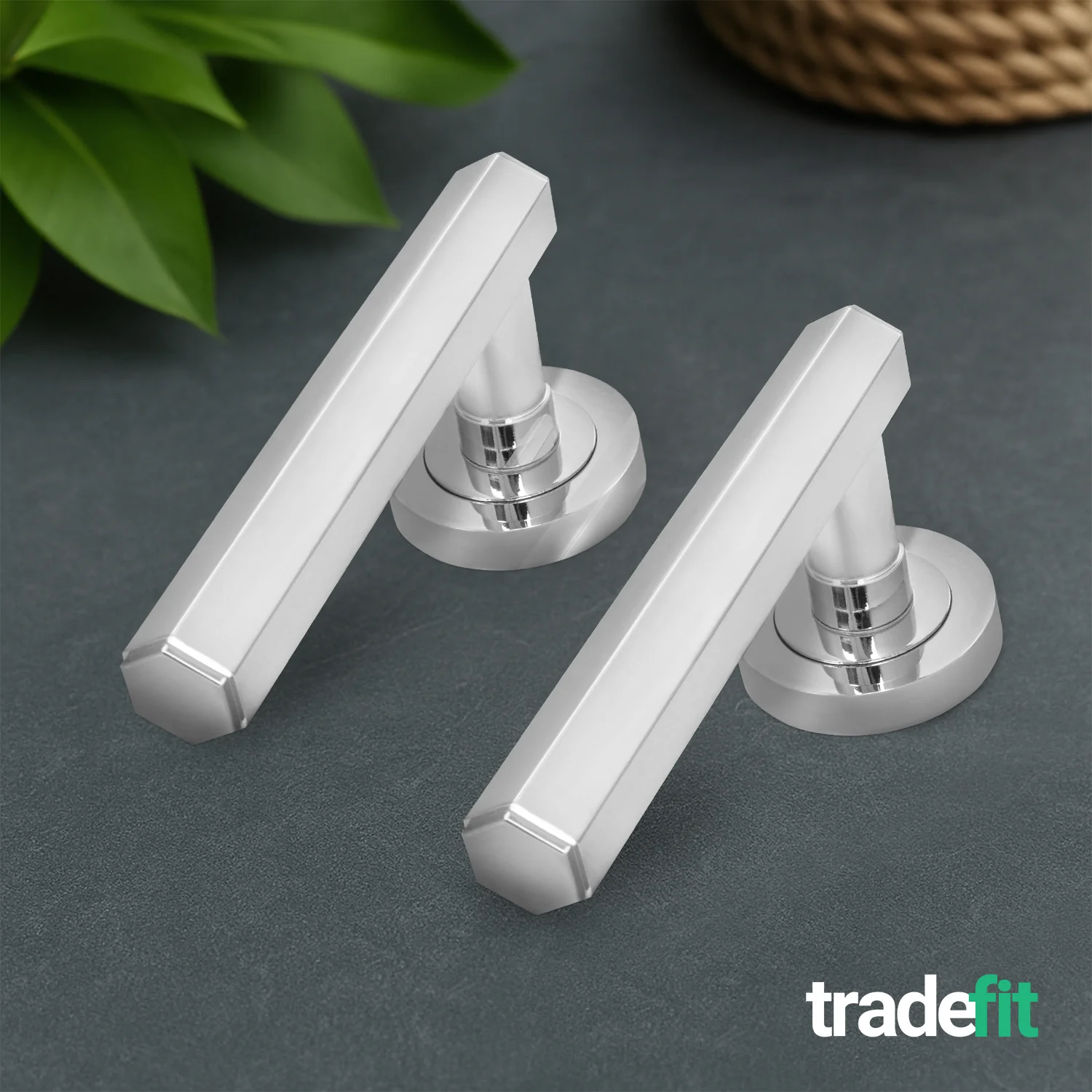 Moreno Polished Chrome Lever on Rose Door Handle Kit - Medium Duty FD30/60 - 80mm Euro Sashlock and Double Cylinder - Master Keyed - Image 9