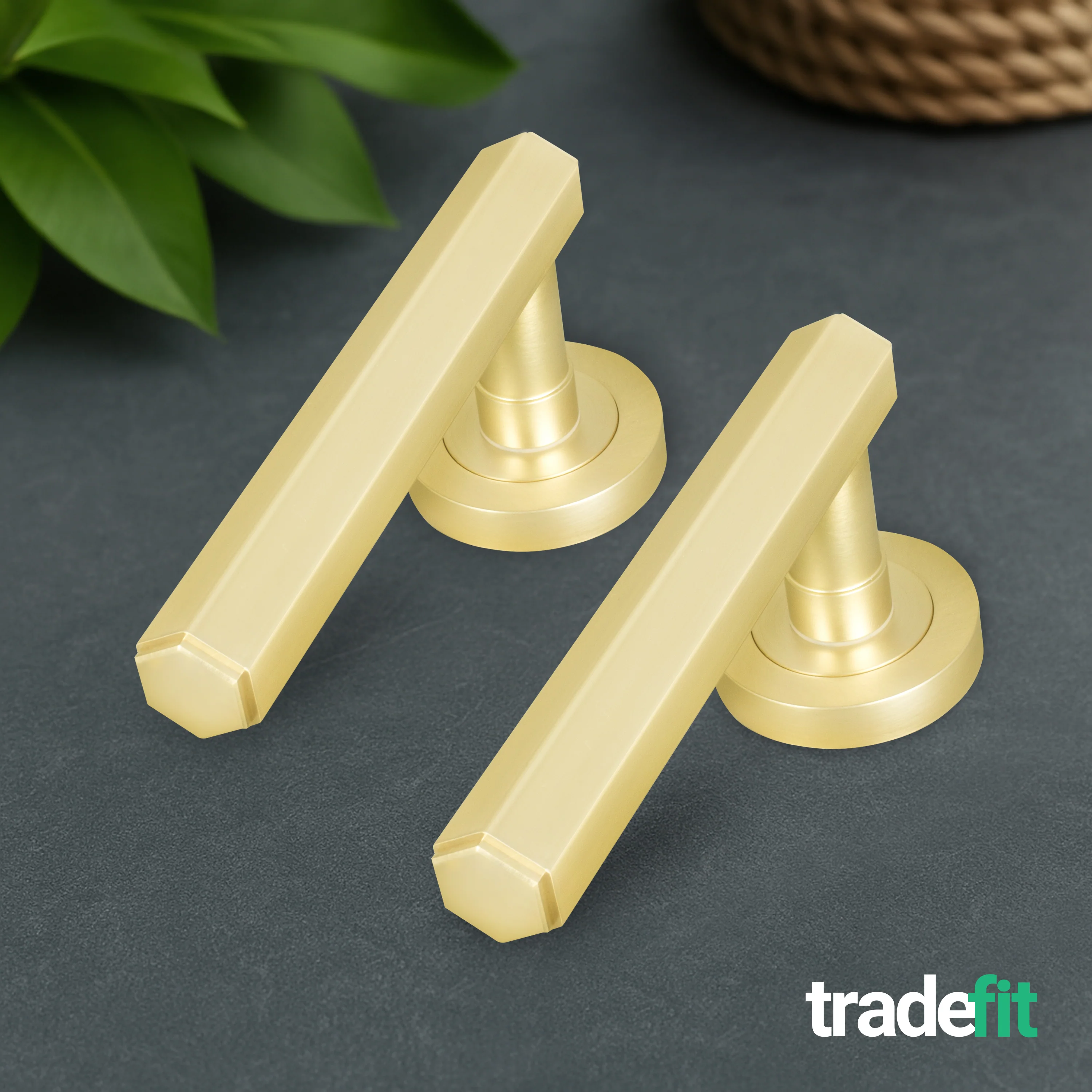 Moreno Satin Brass Lever on Rose Door Handle Kit - Medium Duty FD30/60 - 80mm Euro Sashlock and Double Cylinder - Master Keyed - Image 9