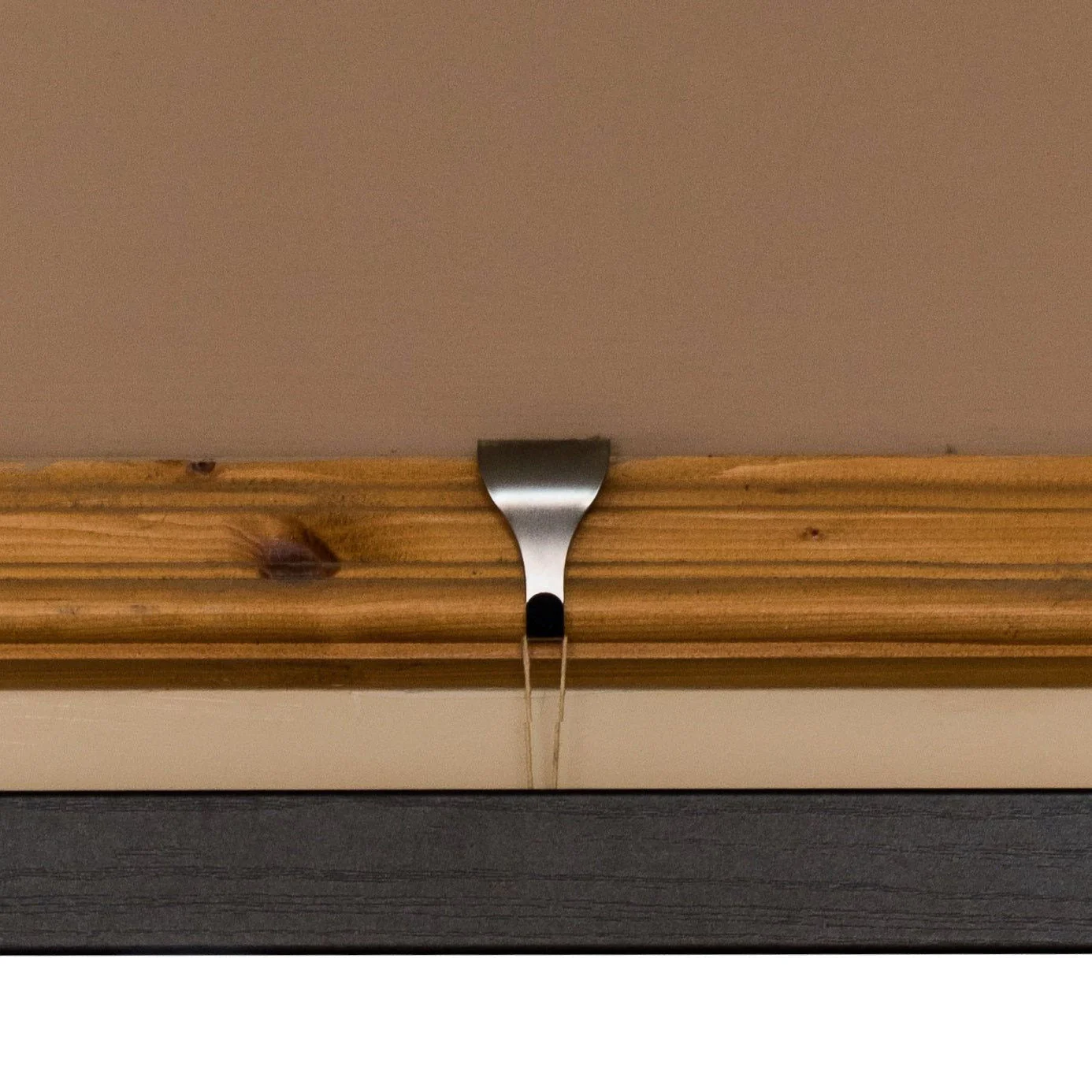 Bronze Picture Rail Hook Moulding Dado - Bronze Plated - Pack of 10 - Image 3