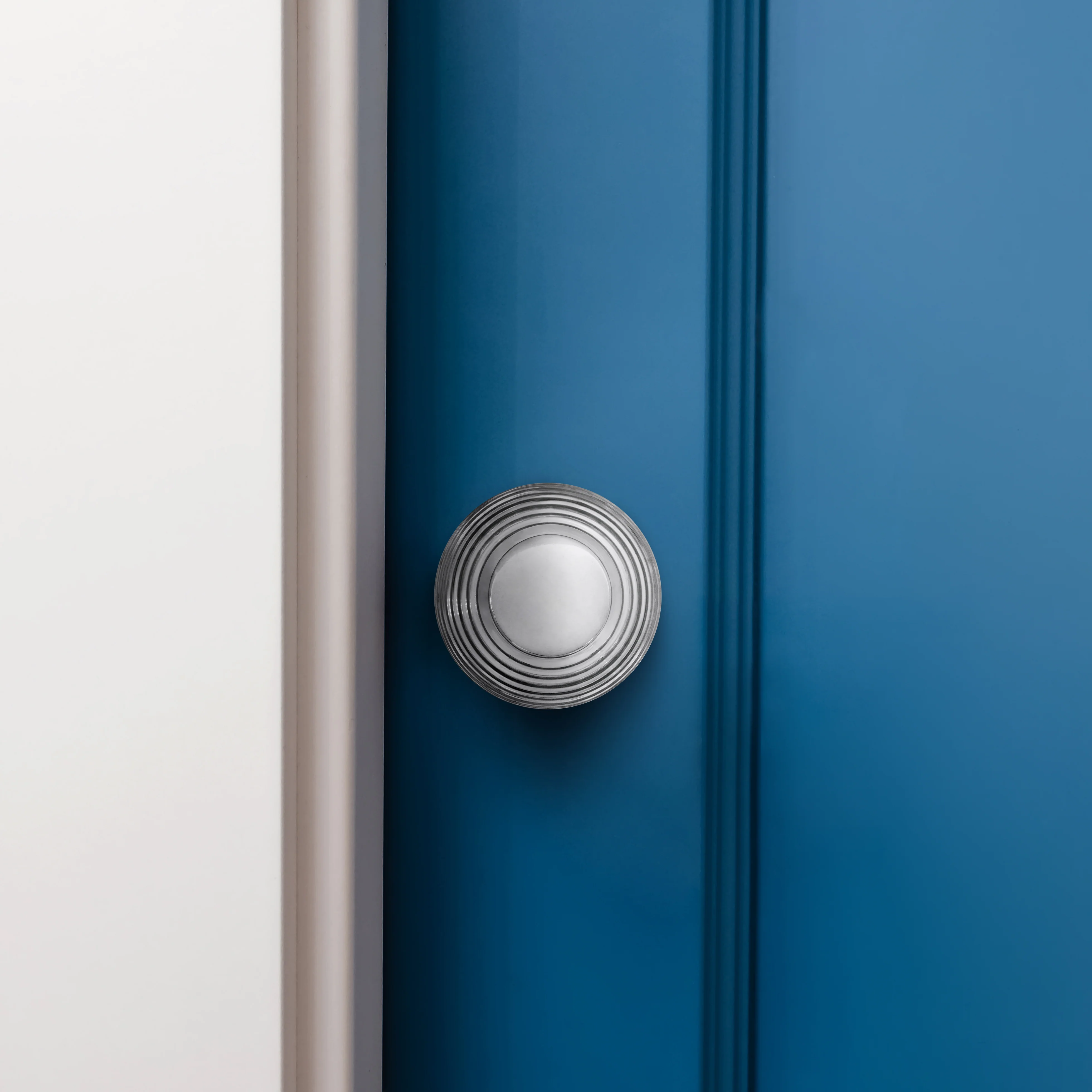 Beehive Polished Chrome Mortice Door Knob Kit - 76mm Latch - Image 6