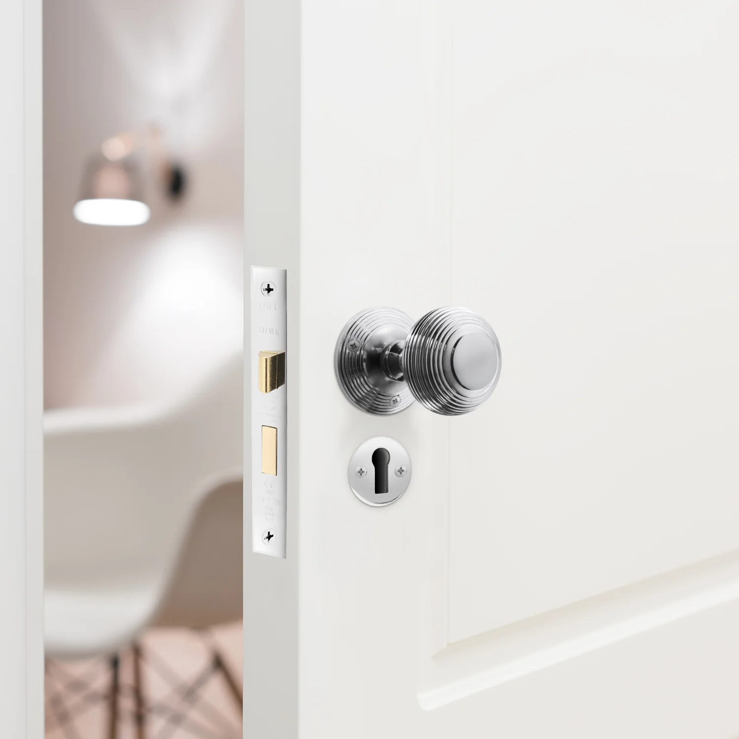 Beehive Polished Chrome Mortice Door Knob Kit - 80mm Sashlock - Image 5