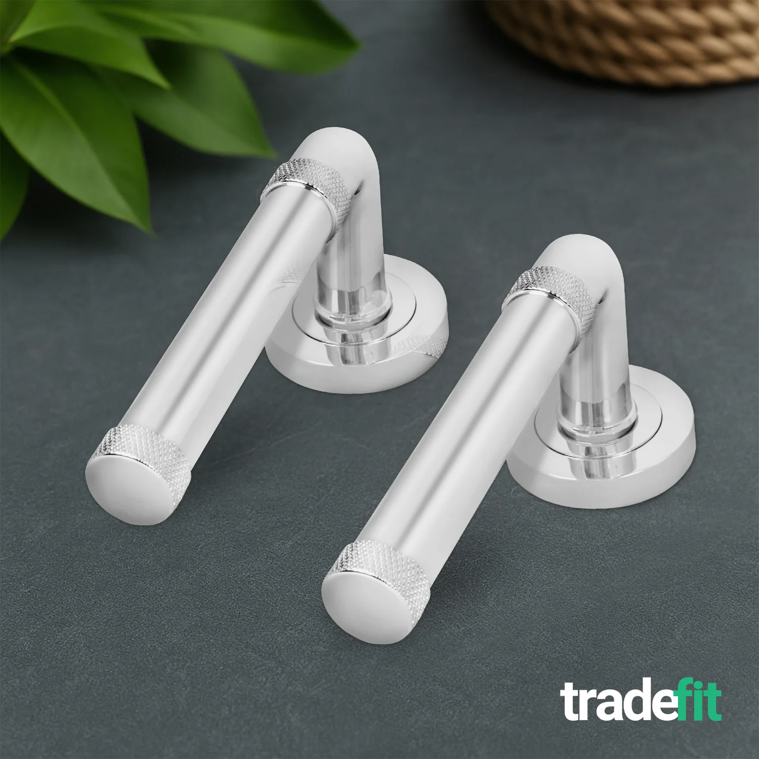 Santana Polished Chrome Lever on Rose Door Handle Kit - Medium Duty FD30/60 - 80mm Sashlock - Image 7