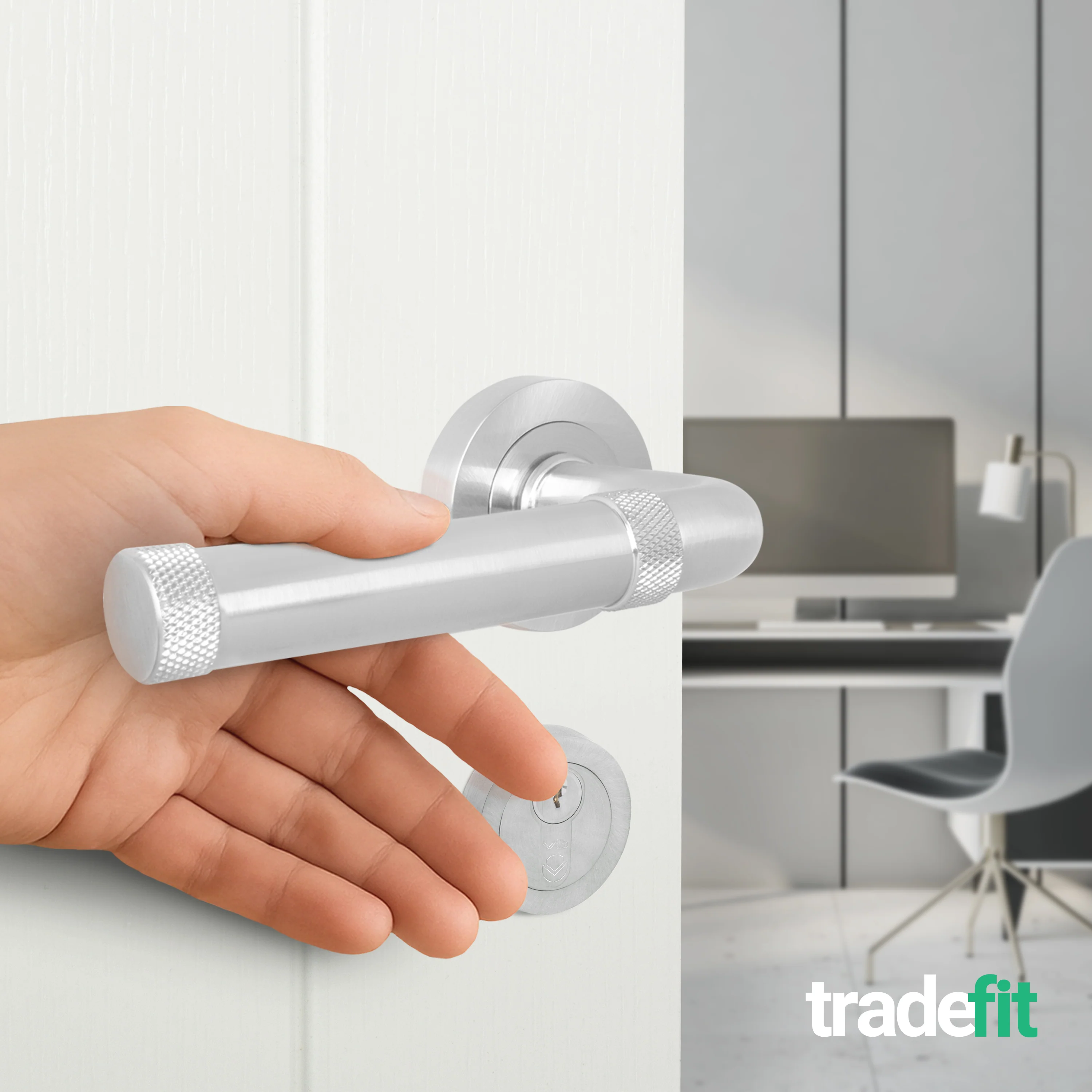 Santana Satin Nickel Lever on Rose Door Handle Kit - Medium Duty FD30/60 - 80mm Euro Sashlock and Thumbturn Cylinder - Keyed Alike - Image 7