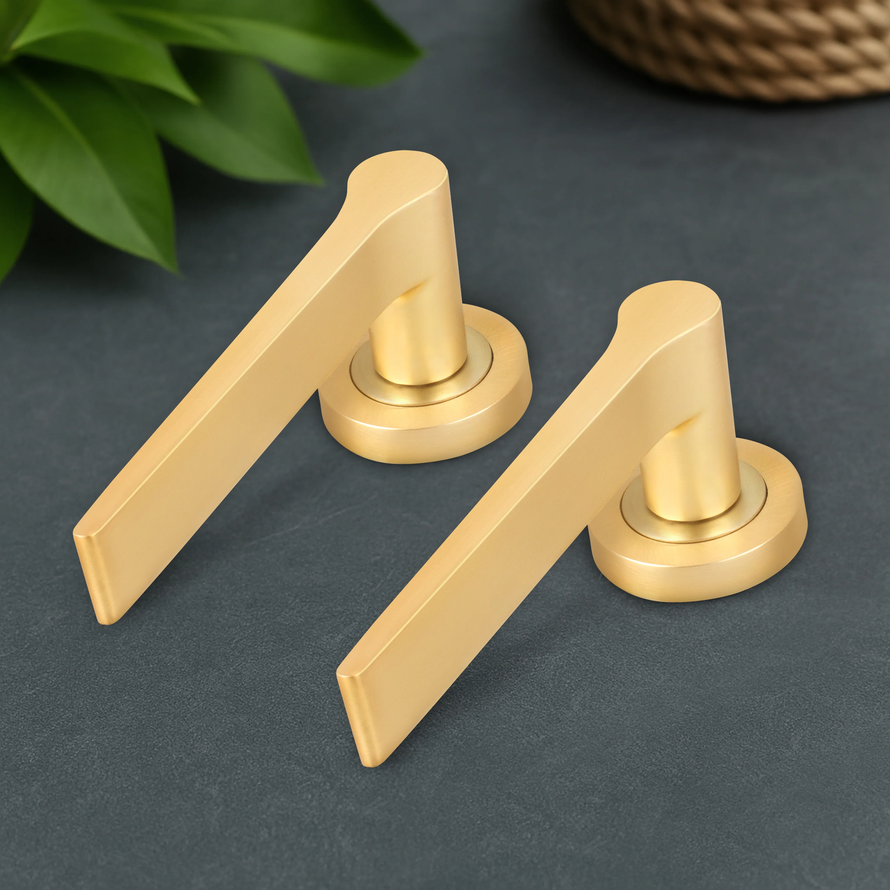 Tapera Satin Brass Lever on Rose Door Handle Kit - Medium Duty FD30/60 - 80mm Sashlock - Image 8