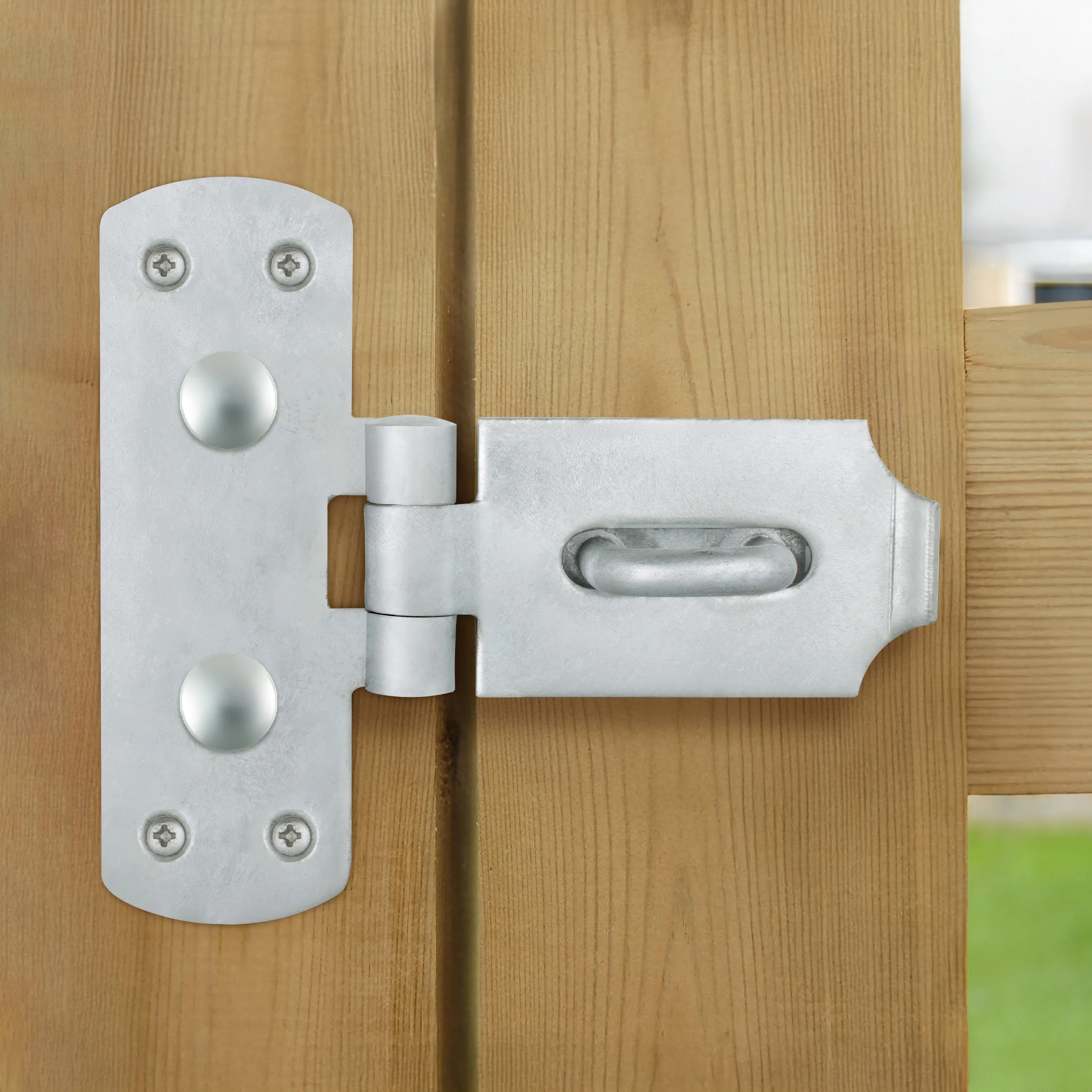 Vertical Hasp & Staple - 6" - Galvanised - Image 5